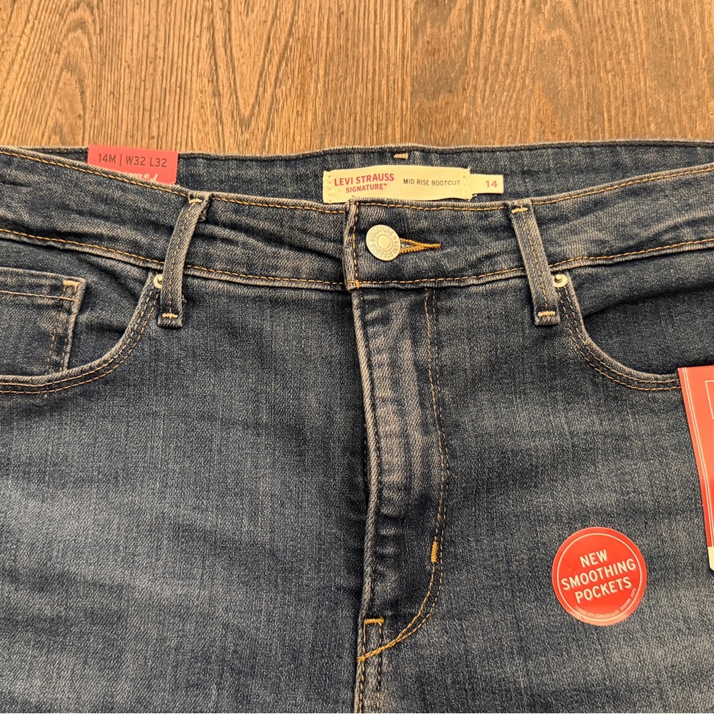 Levi's Men's Dark Blue Bootcut Jeans